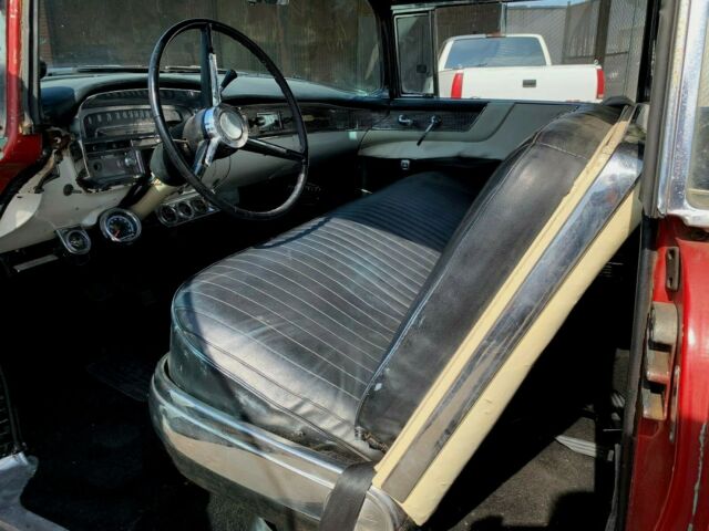 Cadillac DeVille 1956 image number 38