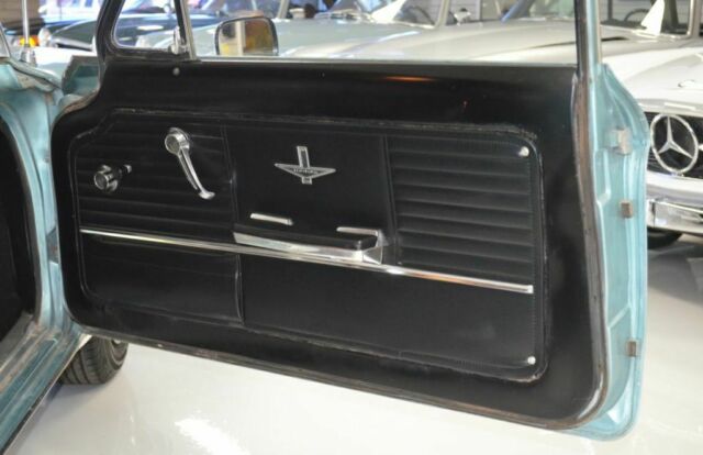 Chevrolet Corvair 1964 image number 14