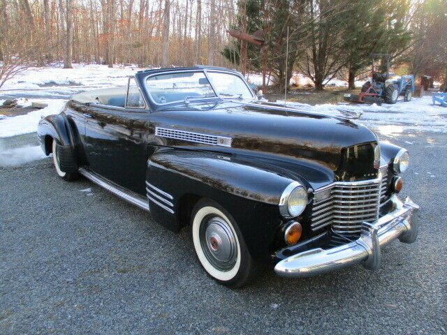 Cadillac Series 62 1941 image number 10