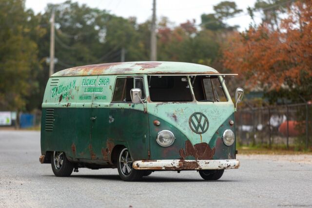 Volkswagen Bus/Vanagon 1958 image number 1