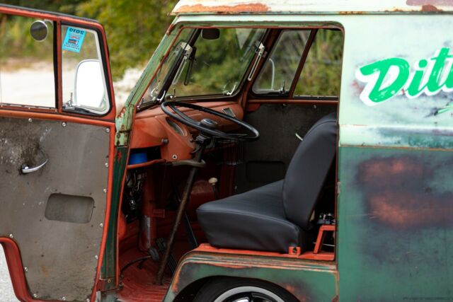 Volkswagen Bus/Vanagon 1958 image number 21