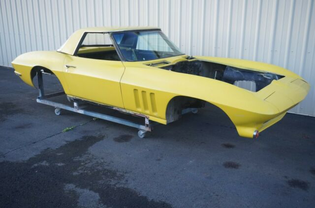 Chevrolet Corvette 1966 image number 0