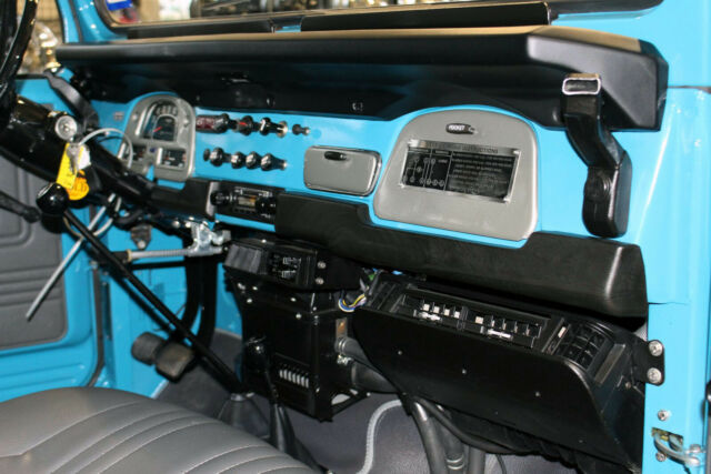Toyota Land Cruiser 1978 image number 10