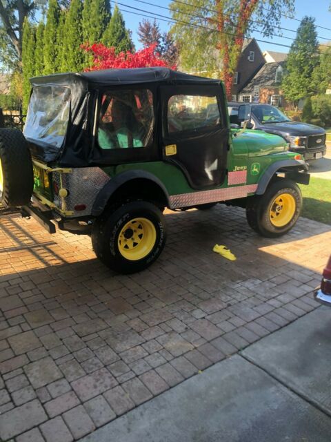 Jeep CJ 1973 image number 0