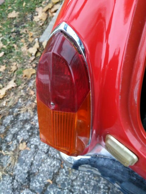 MG MGB 1971 image number 13