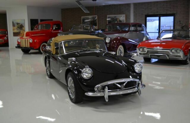 Daimler SP250 1961 image number 14