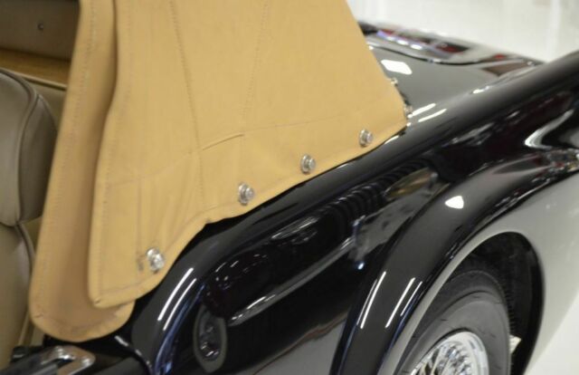 Daimler SP250 1961 image number 43