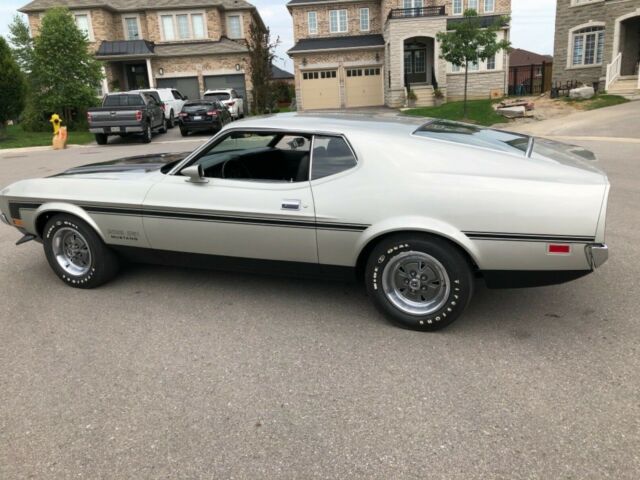 Ford Mustang 1971 image number 24