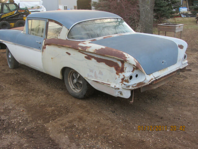 Chevrolet Biscayne 1958 image number 2