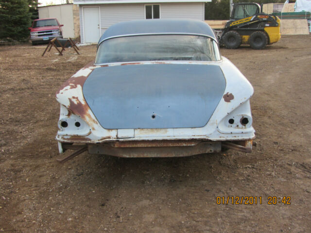 Chevrolet Biscayne 1958 image number 3