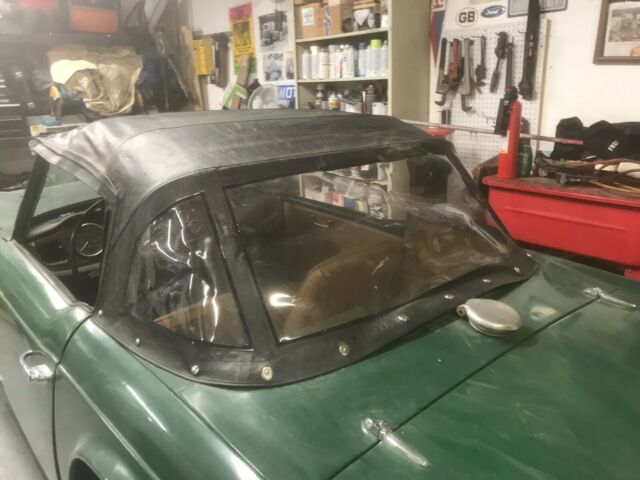 Triumph TR4A 1967 image number 17