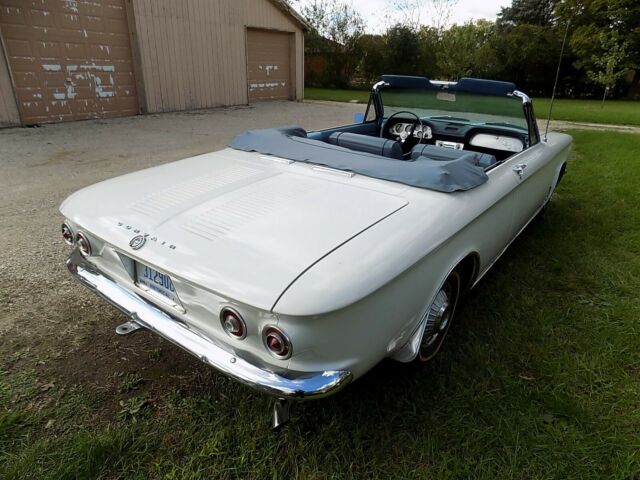 Triumph TR4A 1967 image number 22