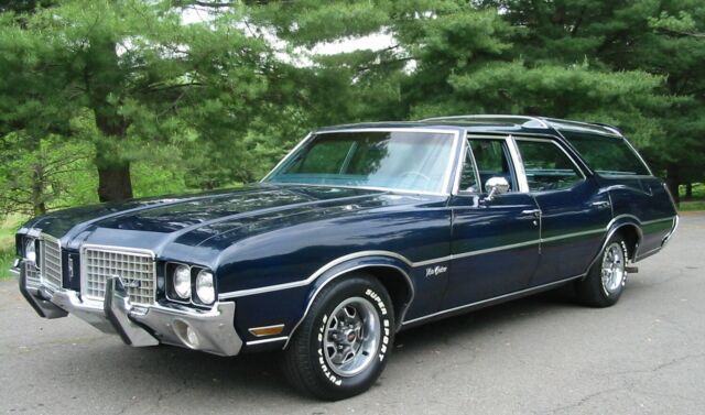 Oldsmobile Cutlass 1972 image number 0