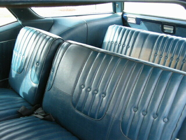 Oldsmobile Cutlass 1972 image number 13