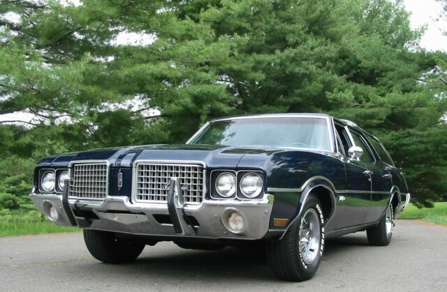 Oldsmobile Cutlass 1972 image number 2