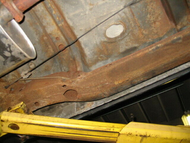 Oldsmobile Cutlass 1972 image number 40