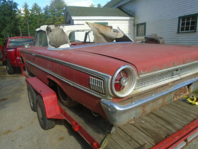 Ford Galaxie 1963 image number 10