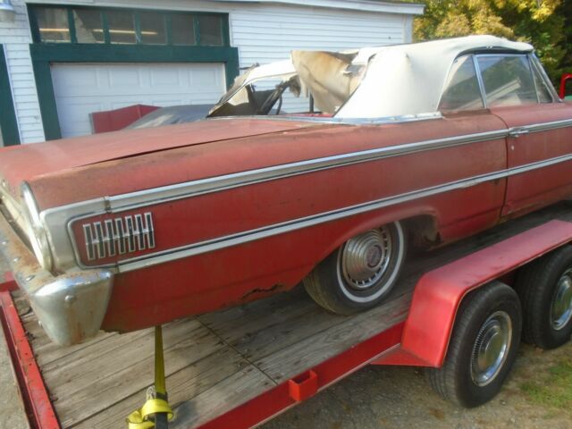 Ford Galaxie 1963 image number 11
