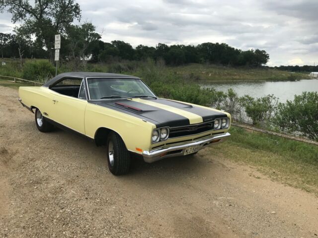 Plymouth GTX 1969 image number 0