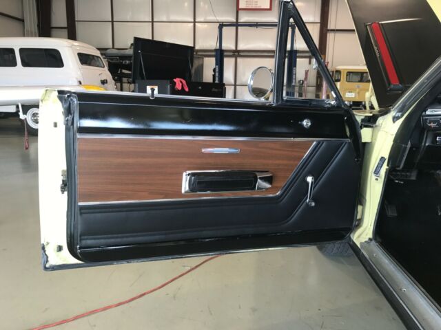 Plymouth GTX 1969 image number 16