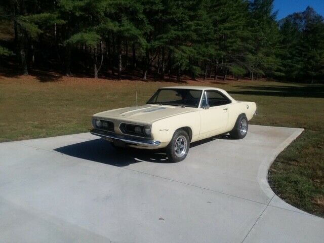 Plymouth Barracuda 1967 image number 0