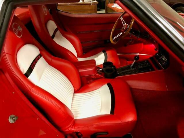 Chevrolet Corvette 1968 image number 3