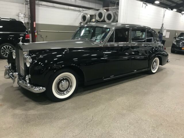 Rolls-Royce Phantom 1962 image number 2
