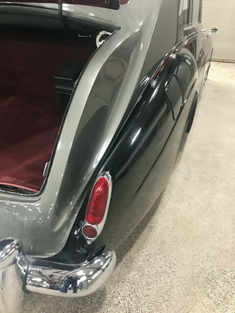Rolls-Royce Phantom 1962 image number 23