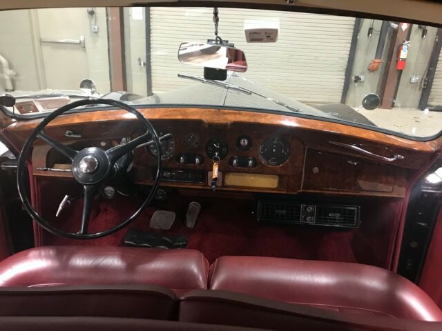 Rolls-Royce Phantom 1962 image number 7