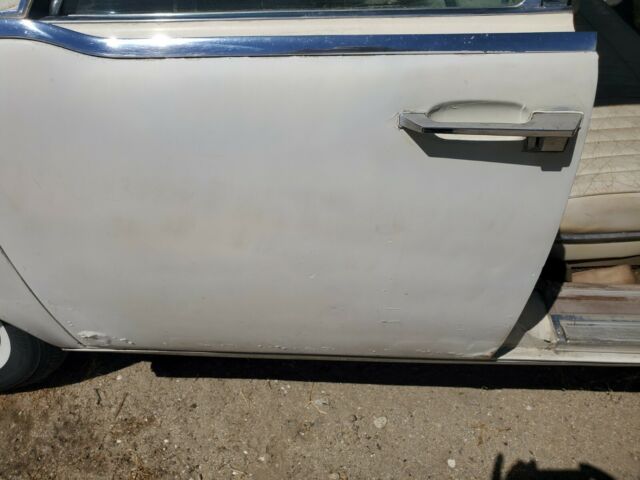 Lincoln Continental 1962 image number 9