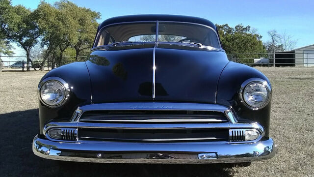 Chevrolet Fleetline 1951 image number 24