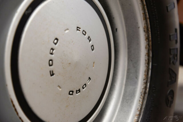 Ford F-350 1977 image number 15