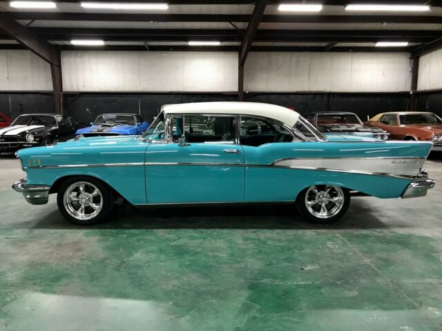 Chevrolet Bel Air/150/210 1957 image number 25