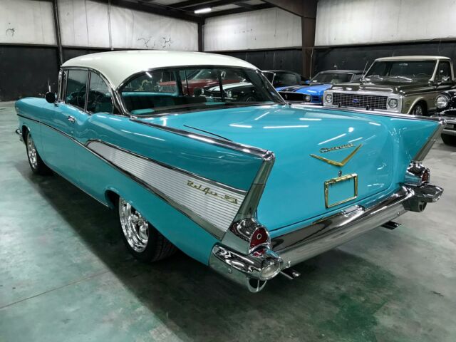 Chevrolet Bel Air/150/210 1957 image number 26