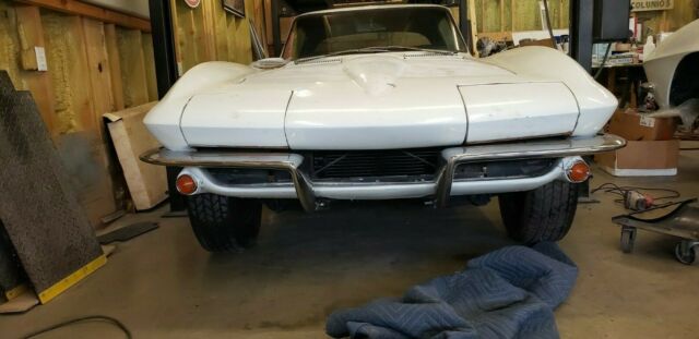 Chevrolet Corvette 1966 image number 9