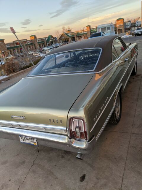 Ford Galaxie 1967 image number 33