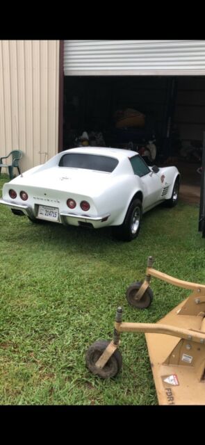 Chevrolet Corvette 1972 image number 24