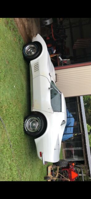 Chevrolet Corvette 1972 image number 26