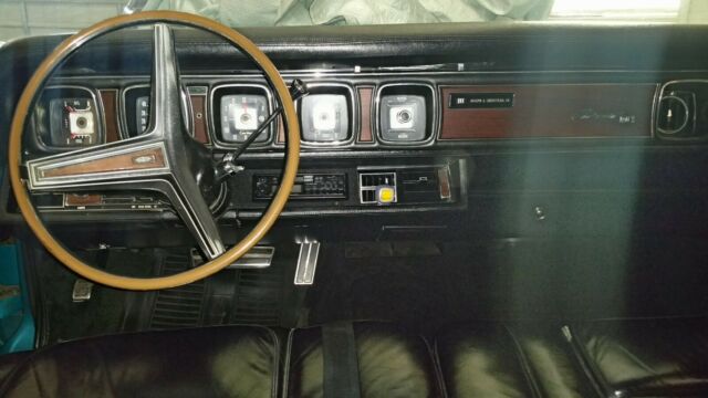 Lincoln Continental 1970 image number 11
