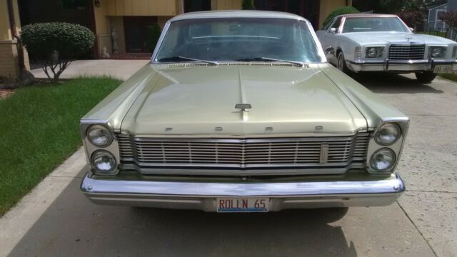 Ford Galaxie 1965 image number 10