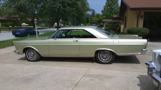 Ford Galaxie 1965 image number 21