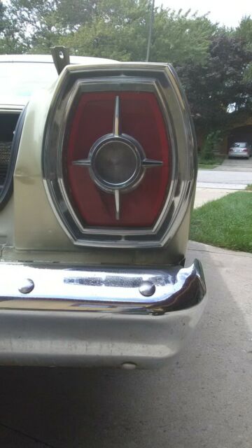 Ford Galaxie 1965 image number 31