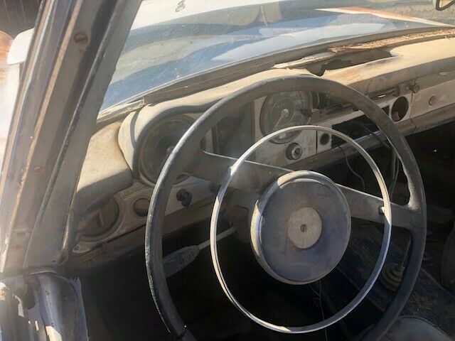 Mercedes-Benz 230SL 1965 image number 18