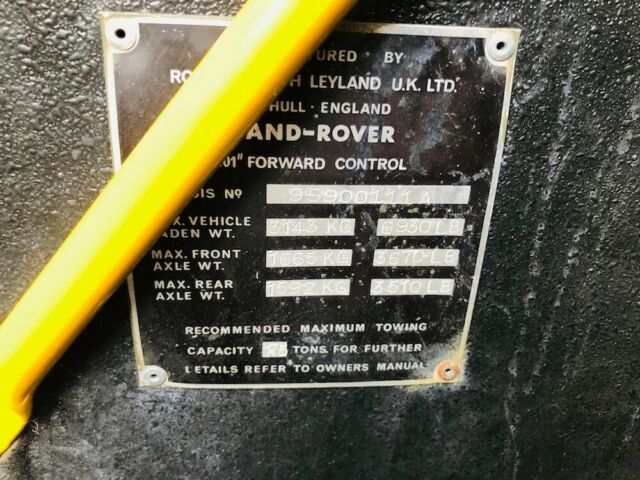 Land Rover 101 1975 image number 17