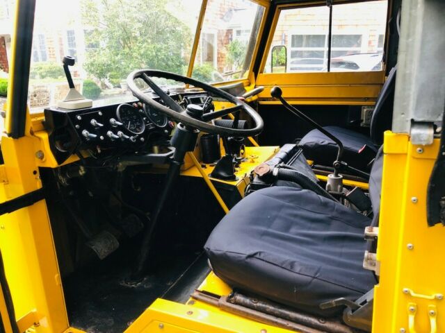 Land Rover 101 1975 image number 31