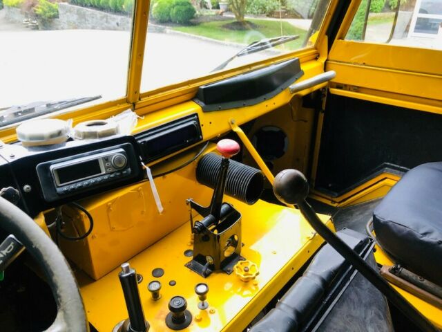 Land Rover 101 1975 image number 33