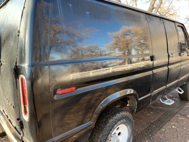 Ford E-Series Van 1979 image number 1