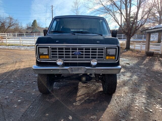 Ford E-Series Van 1979 image number 6