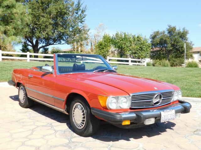 Mercedes-Benz SL-Class 1977 image number 0