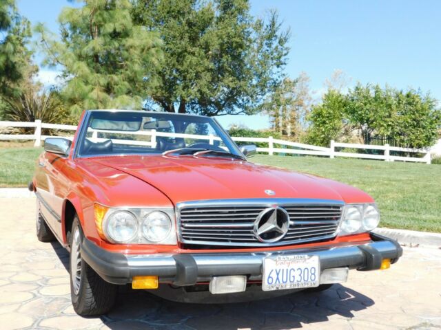 Mercedes-Benz SL-Class 1977 image number 27